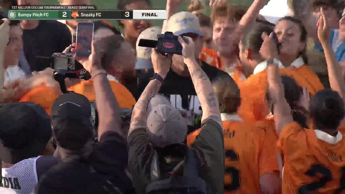 TST7v7's tweet photo. Came through, and SNUCK OUT with a WIN!!! 🦊

@SneakyFoxFC HAS ONE MORE GAME FOR $1 MILLION🤑 https://t.co/z5zELmyaeJ