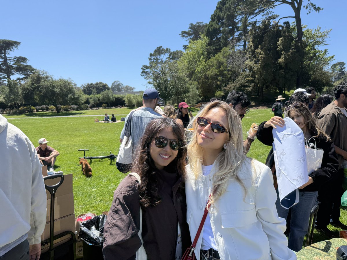katedeyneka's tweet photo. mango tango weekend in sf🥭

I’ve never had such tasty mangoes before - huge thanks to hosts! https://t.co/nFXxLQHqWX