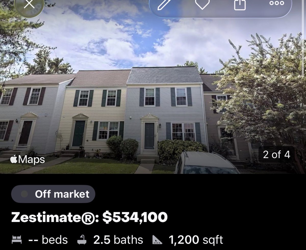 BunkFreamon's tweet photo. @ronrule The house I grew up in https://t.co/SaNVevR9ik