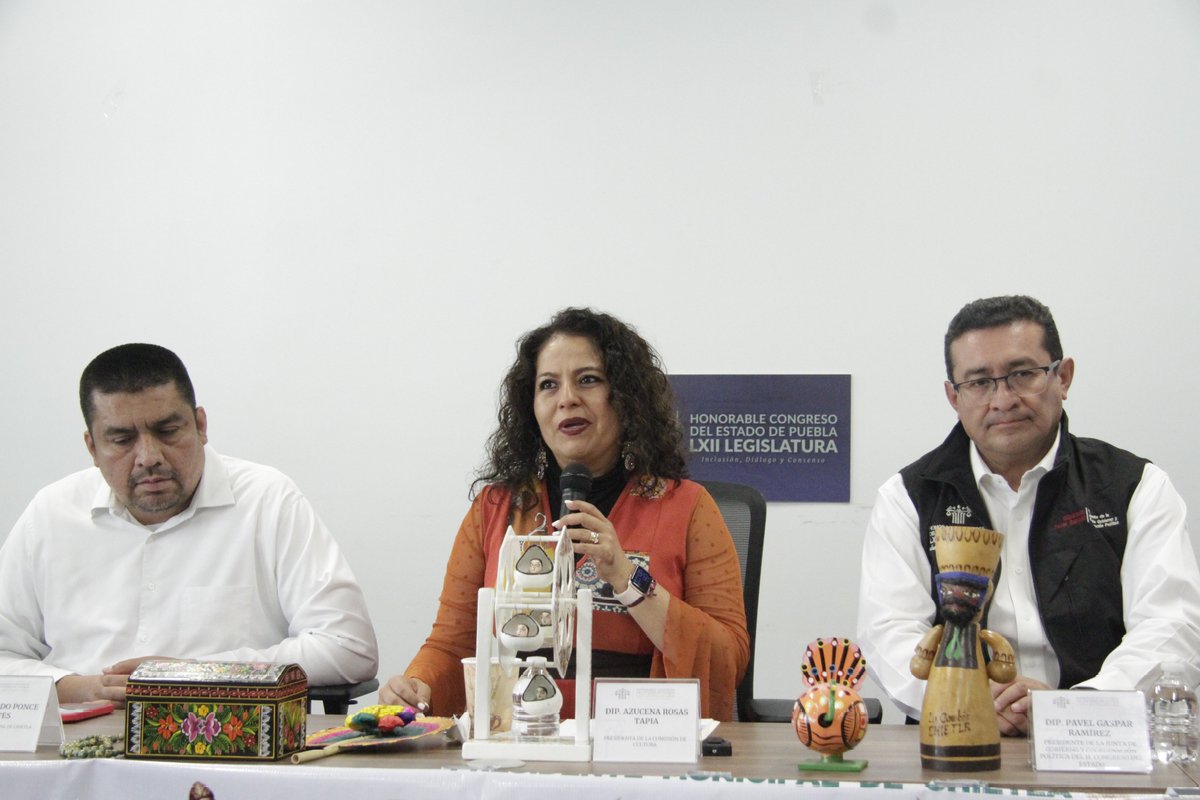 larevista_unica's tweet photo. @CongresoPue @SoyPavelGaspar @AzucenaRosasTa2 @luceroCarreraT @Titomino #CongresodelEstado || 🧵4
@CongresoPue @SoyPavelGaspar @AzucenaRosasTa2 @luceroCarreraT
#fotogalería #galeríaúnica #Puebla #Chietla #Cambia #Trueque
#fotos: Miguel Ángel Huerta @Titomino #único 📸 https://t.co/zucZ0lDBIB