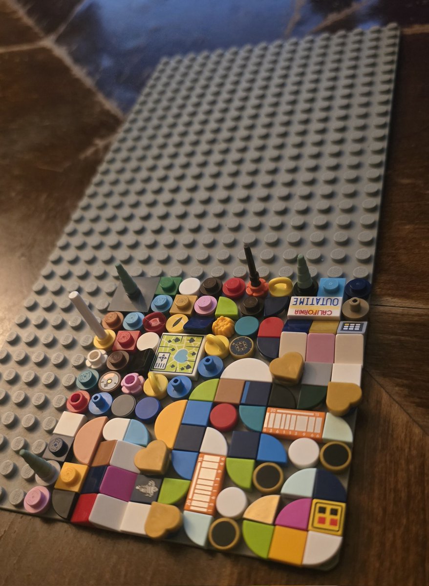 FearNature's tweet photo. The quilt has begun... 
#lego #moc https://t.co/TmaMzHiVBV