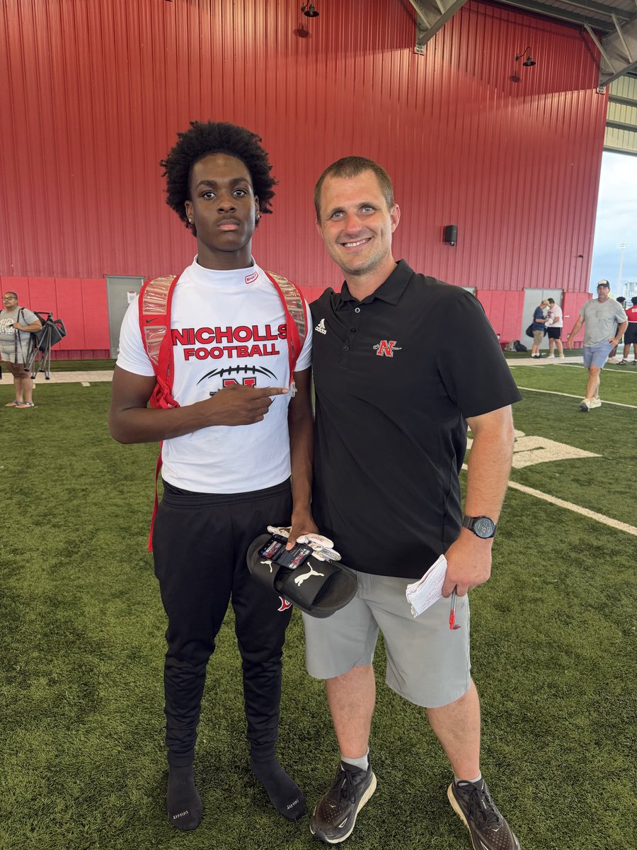 Trayden_S2's tweet photo. Great day at Nicholls Elite Camp. Looking forward to improving and perfecting my technique. | @TommyRybacki @CoachTj_Hersey @PrepRedzoneLA https://t.co/EiAYiOxVVk