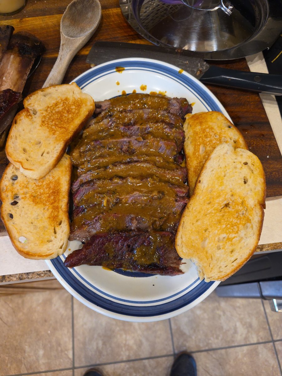 trendandvalue's tweet photo. bbq short-rib rack. < 5 hours fridge to plate https://t.co/j6Ij5ohNu1