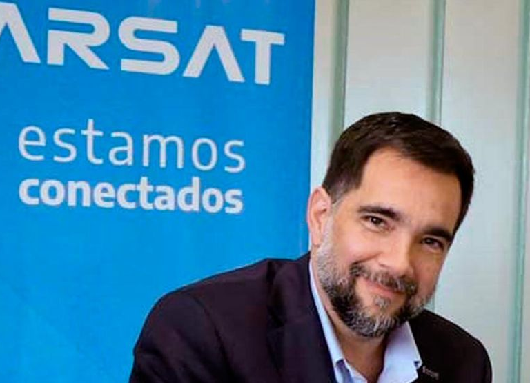 ConverComInfo's tweet photo. La detención del empleado y ex CEO de @ARSATSA  Facundo Leal abre dudas sobre la actual gestión y reaviva las sospechas sobre el Servicio Universal https://t.co/CEtbYMnQGZ #FFSU https://t.co/gnzd1TkjV7