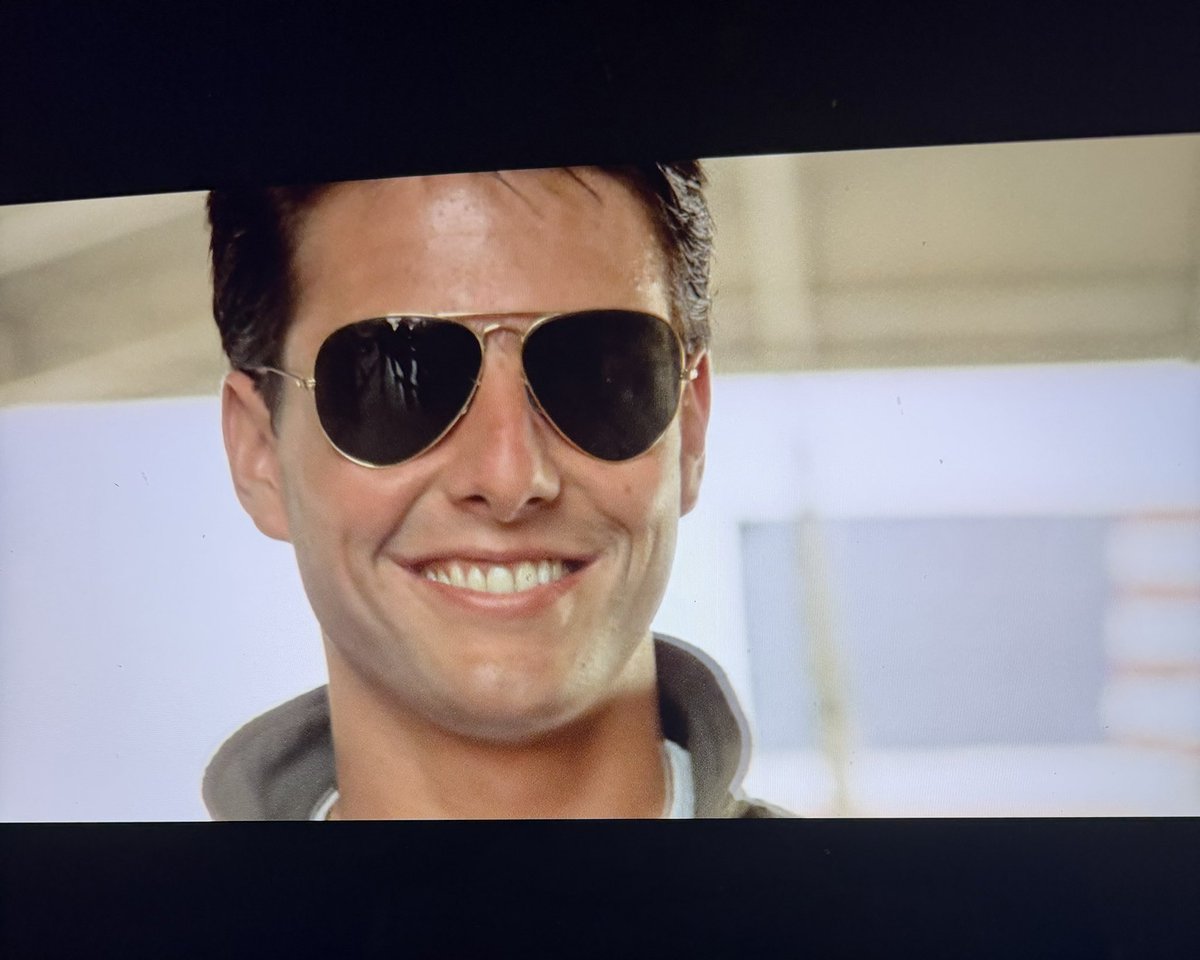 vickykane_'s tweet photo. Watching Top Gun for the 3rd time @TomCruise ❤️ https://t.co/135oI88i5N