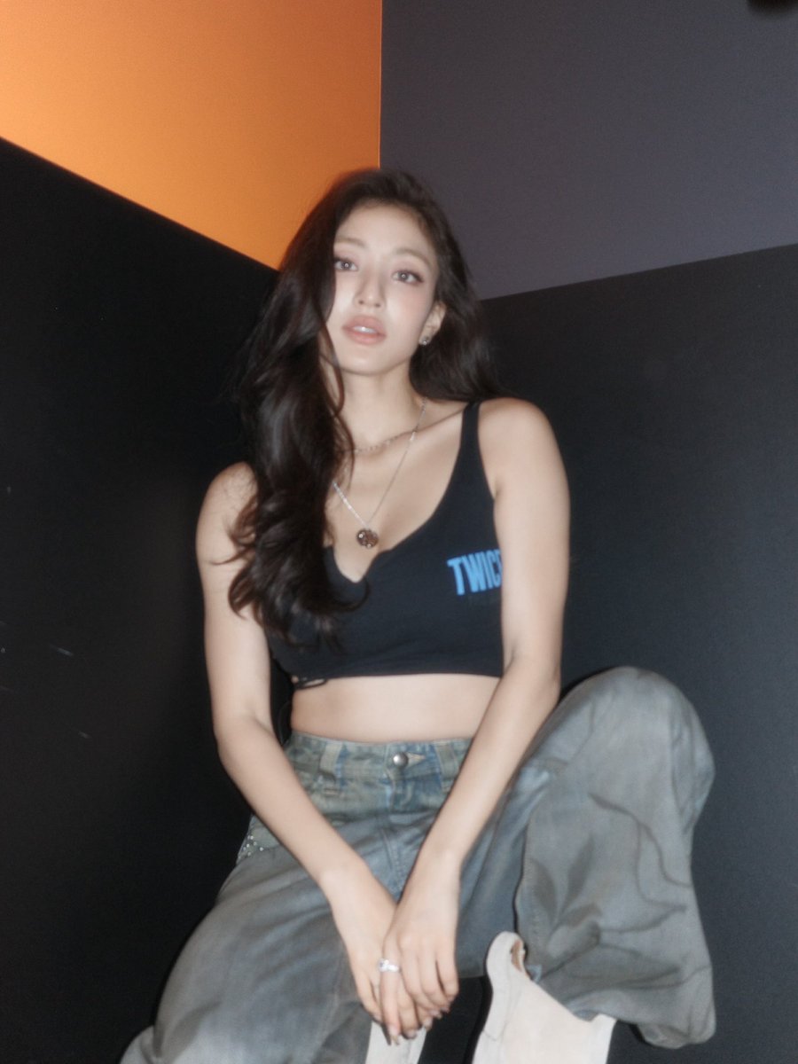JihyoUnion's tweet photo. 260601 JIHYO instagram update 

🎵 ROSALÍA- CUUUUuuuuuute

#지효 #JIHYO #ジヒョ https://t.co/aOFjLpCO2s