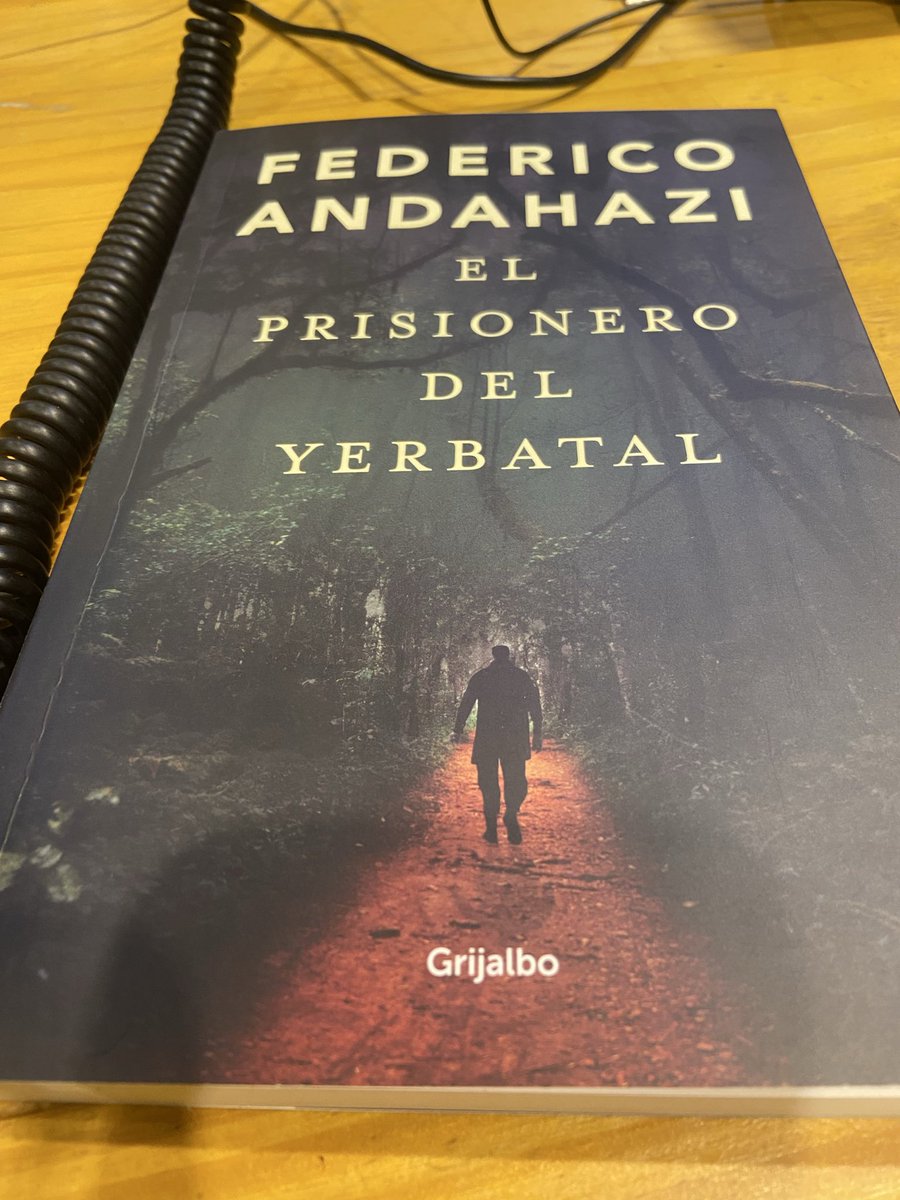 OperacionMasac1's tweet photo. AIRE para @andahazi que hoy presenta en el programa de @SilMercado El prisionero del yerbatal libro publicado por @penguinlibrosar Hoy conducido por Demetrio Lopez Ahora por @Laoncediez https://t.co/9ScX26qjXA