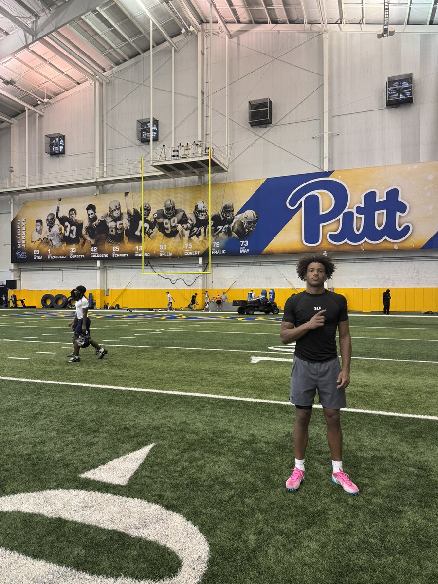 Mason12Anderson's tweet photo. Had a great time @Pitt_FB got to learn some great thing today I loved the atmosphere and can’t wait to keep building a great relationship with this amazing program H2P. @CoachDuzzPittFB @coachdaoust @setharnold_ @CoachJjLaster @GHinsdalePITT 

@coachleebehnke @GregCTC585 https://t.co/JAr0qqqiot