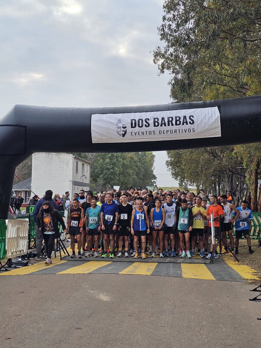 diego_fatone's tweet photo. Linda jornada de #domingo en la Carrera Solidaria de la @BahiaCgt a beneficio de incudi #solidaridad #deporte https://t.co/BOFzn73g0i