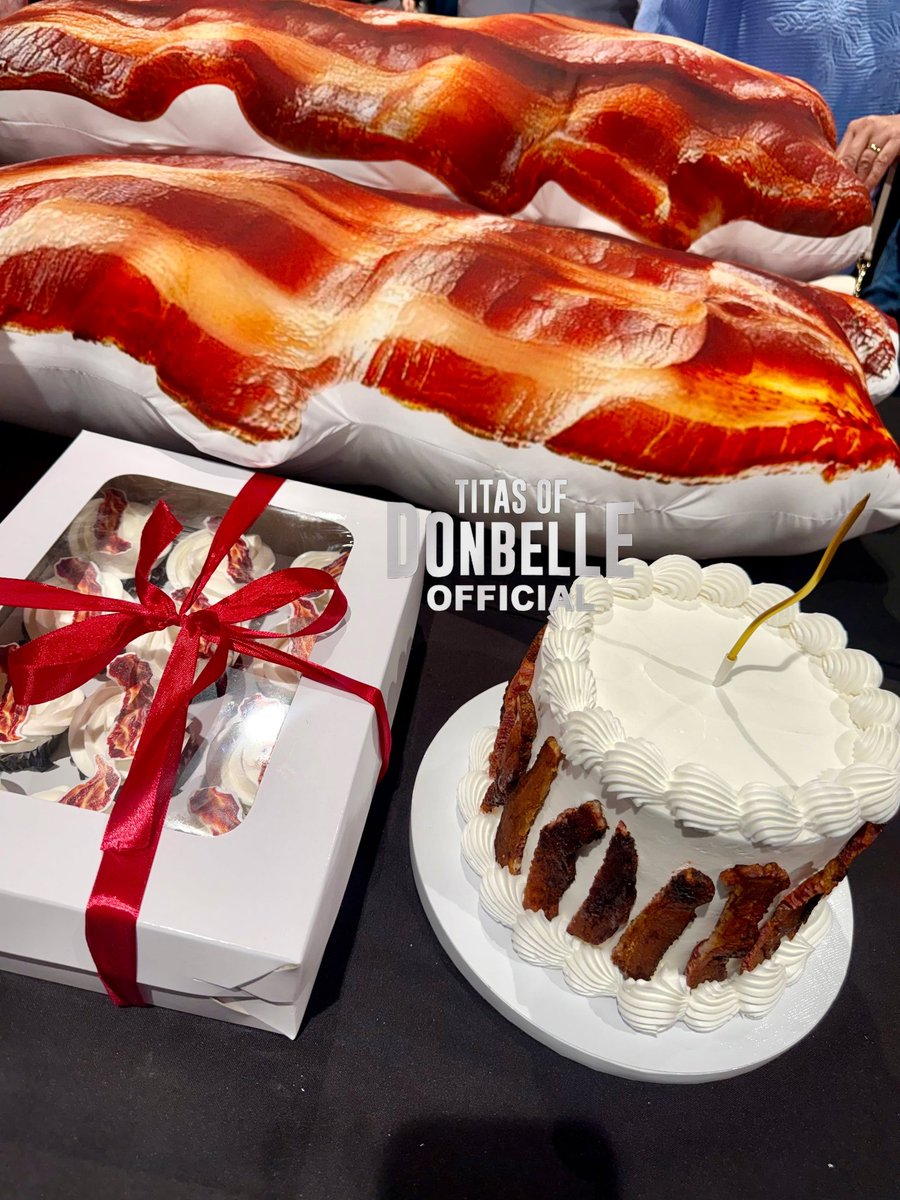 TODBOverseas's tweet photo. "Everything is better with BACON 🥓"

Thank you @titasofdonbelle sa pa BACON 🥓😋.
Inspired from #DonBelle's #TayoSaWakas Movie scene. BACON kayo dyan! 

Hindi ka rin ba makatelate katulad ko? Wag na magpahuli watch #TayoSaWakasNowShowing in PH Cinemas Nationwide. @StarCinema

Buy your Tickets 🎟 : https://t.co/5V68hA9oWt 

Coming soon WORLDWIDE!
Can't wait to meet CISCO AND CHESKA.

#DonBelle #AlwaysWithDONBELLE