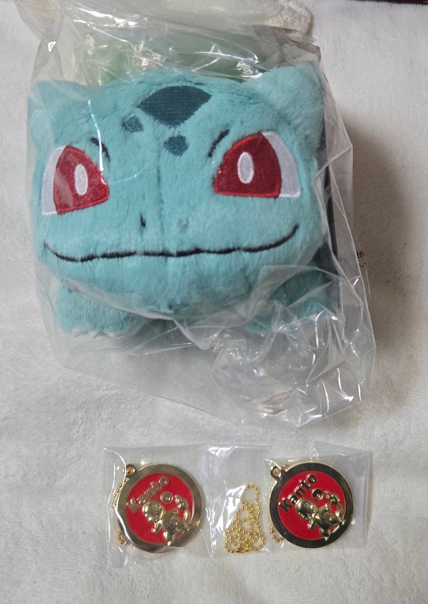 R_C___tr's tweet photo. 【交換】ポケモン 30周年 1番くじ

（譲）C賞 フシギダネ、J賞 ヒトカゲ 2
（求）同異種 ヒノアラシ

◎郵送にて交換希望です。
ヒノアラシ関連の物であれば、検討します。

検索からも気軽にお声かけ下さい。 https://t.co/i7j9WgPH1J