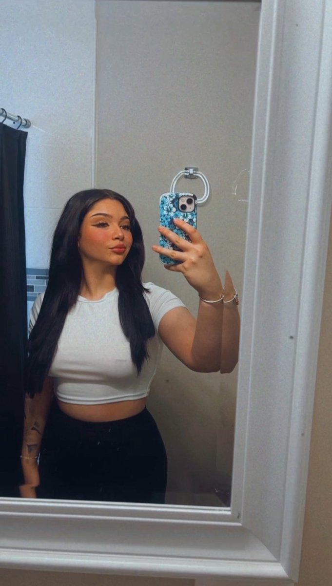 MillyFanz's tweet photo. #pierced #nsfwtwtً  #sellingcontent https://t.co/XeLoA3oW3r
