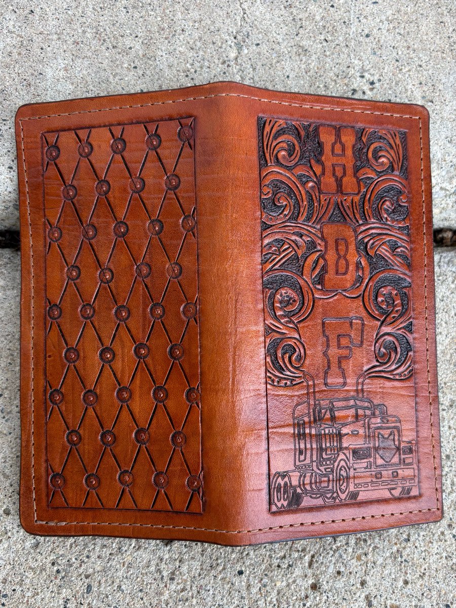 ajfox620's tweet photo. Made a couple of roper wallets for 2 young men I’m very proud of this weekend. 

The one features my late nephew’s semi, I love the smoke coming out of the stacks. Forgot to take a finished pic of the hotty toddy one.

Did you know you can use tyvek to make credit card pouches?! https://t.co/OtiCV0io2Z