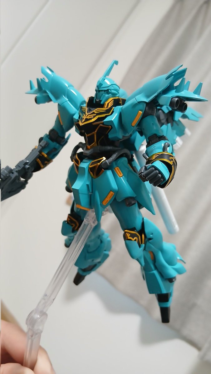 zaa14100's tweet photo. #ガンプラ好きと繋がりたい
#袖付き 
#シナンジュ https://t.co/f3dMkoXouO