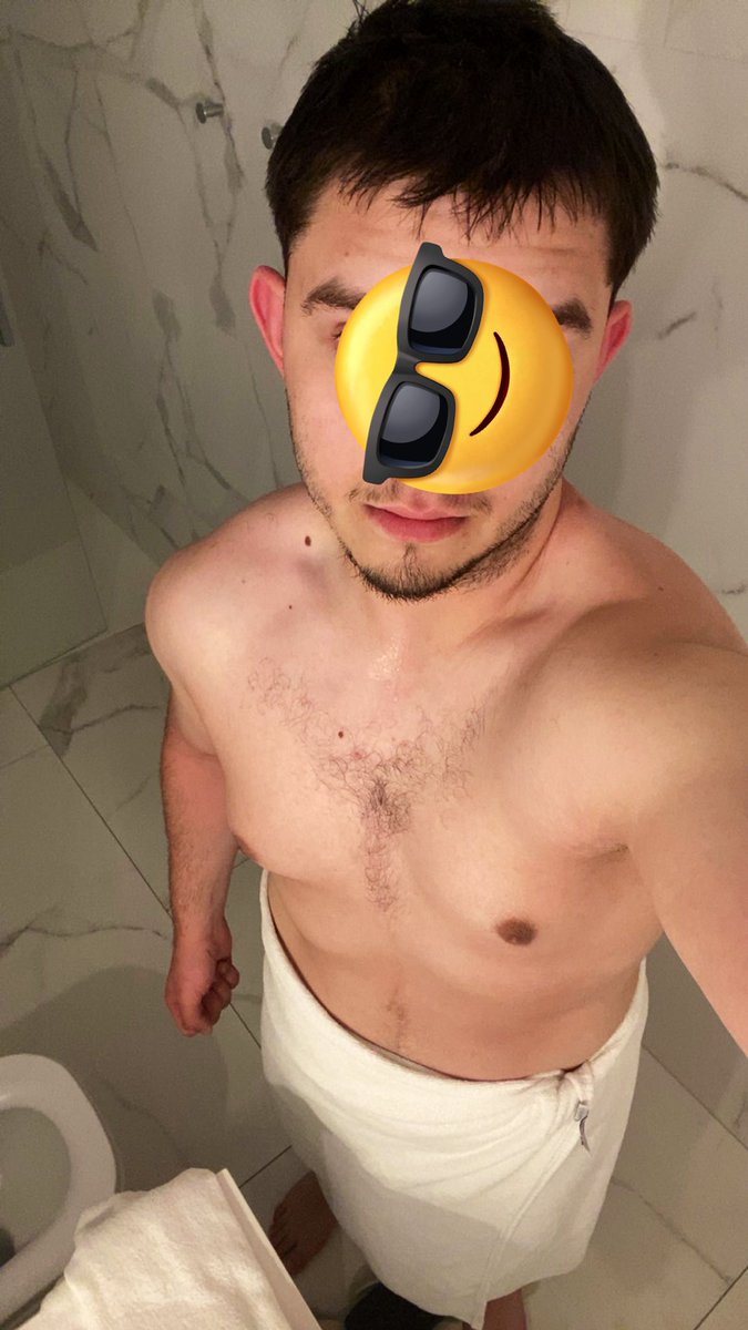 us50466471's tweet photo. 🚿🚿

#femboy #gay #top #gaysex #germany https://t.co/IIwul1iWnq