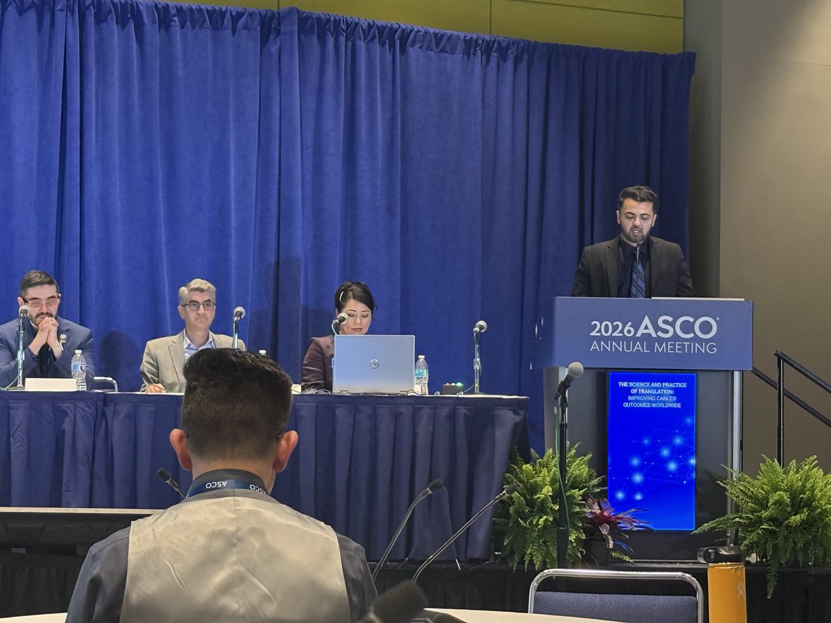 Jani_Chinmay's tweet photo. 🎤🤖 A wonderful opportunity to present our project as a Rapid Oral Presentation at the ASCO AI Community of Practice. 

Our work explored the use of AI in clinical decision-making for EGFR-mutant NSCLC 🫁, highlighting both the promise ✨ and current limitations ⚖️ of these emerging tools. 

Exciting to be part of the conversation shaping the future of precision oncology 🚀.

#ASCO26 #AIinOncology #LungCancer #EGFR #PrecisionMedicine #DigitalHealth 🧬💡
@SylvesterCancer @GlopesMd @Latinamd @HemOncMiami @JTrentMDPhD @PatelOncology @benlevylungdoc @Larvol @brunolarvol @DrArturoAI @OncLive @Jonathanwlee23 @COlazagasti @DrOlaLandgren