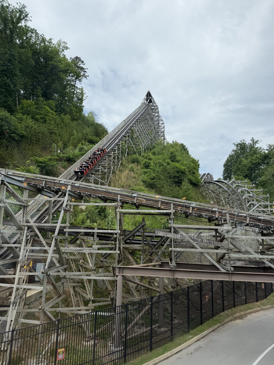 Messman30's tweet photo. Pigeon Forge and @Dollywood last week. https://t.co/7hRiHUmQZc
