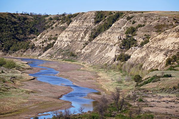 joancarroll's tweet photo. Theodore Roosevelt National Park Landscape! https://t.co/oetRUegsbx #nationalpark #theodoreroosevelt #landscape #river #littlemissouri #valley #northdakota #canyon #overlook #erosion #landscapephotography #FAArtist #buyart #HomeDecor #wallart #artforsale #artstore #travel #travelphotography #BuyIntoArt #AYearForArt #wallartforsale #giftideas @joancarroll