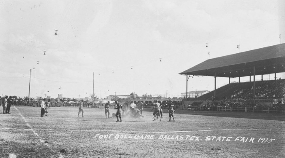 SMU_Archives's tweet photo. 1915 Football game at Texas State Fair https://t.co/zAxUlhE7sr