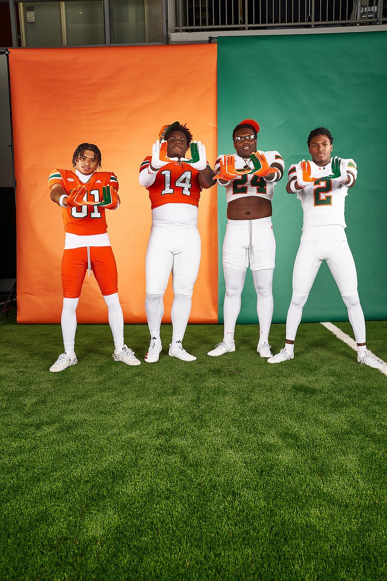 jboog24_'s tweet photo. Thank you @CanesFootball https://t.co/1iQrwdZzyv