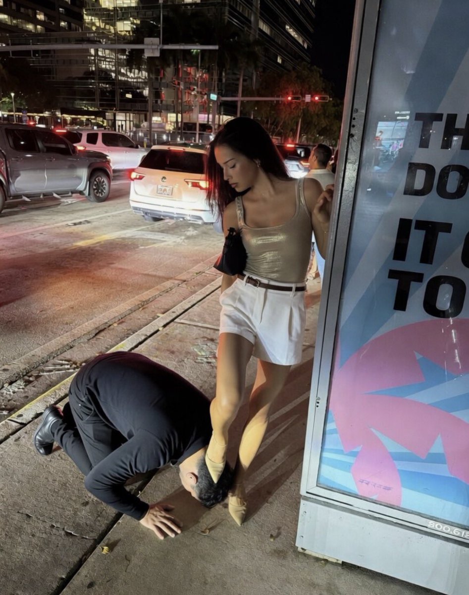 anythingforjade's tweet photo. pov i go to miami just to step on some old guys head w my heels https://t.co/9bJafIL04p