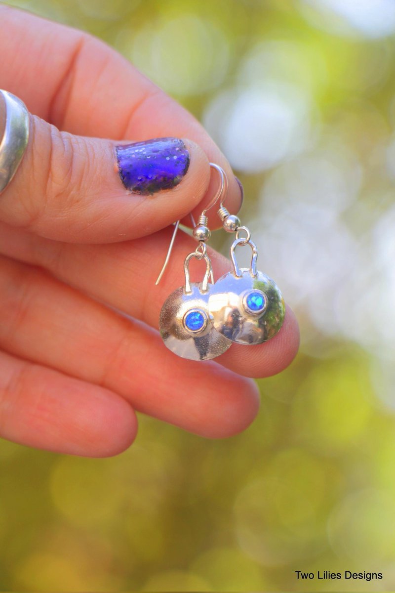 2LiliesDesigns's tweet photo. Sterling Silver Blue Opal Women Dangle Earrings. Everyday Earrings. https://t.co/VwACo0YxaN https://t.co/rPC5e51rdp