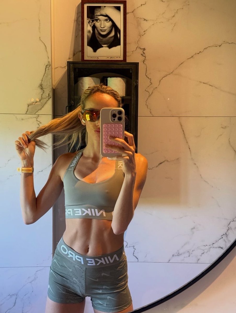 Athletic_girls1's tweet photo. Georgia Hunter Bell 🇬🇧 British Runner https://t.co/fuvpk1K5Wj