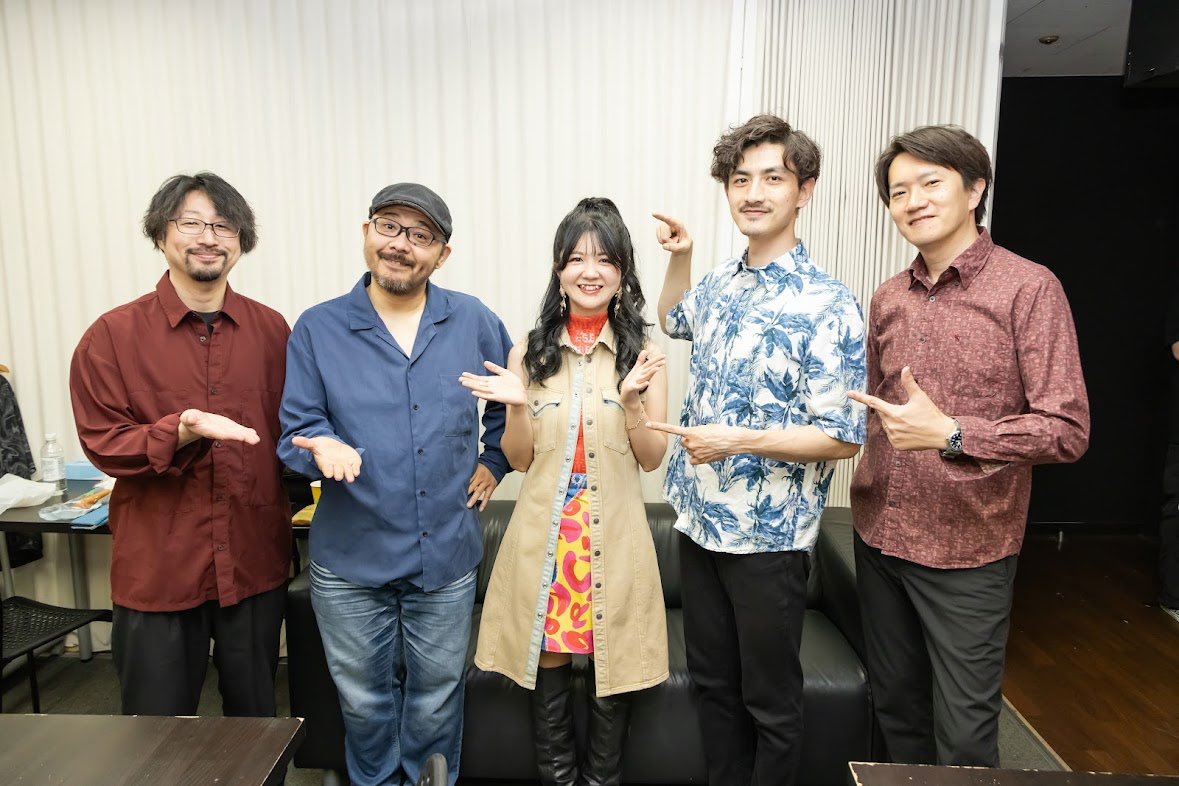 iro_kinjo's tweet photo. 5/31(日)最後の横浜minthallワンマンライブありがとうございました💐💐
2019年、O-SITEだった頃から半年に1回歌わせていただいた大好きな会場🥲
大好きなメンバーと大好きな皆さまに、精一杯の想いを歌に乗せてお届けしました🕊️✨
楽しすぎたなぁ😭💓
感謝の気持ちが少しでも届いていたら幸いです✨✨ https://t.co/iD5DmZwgXl