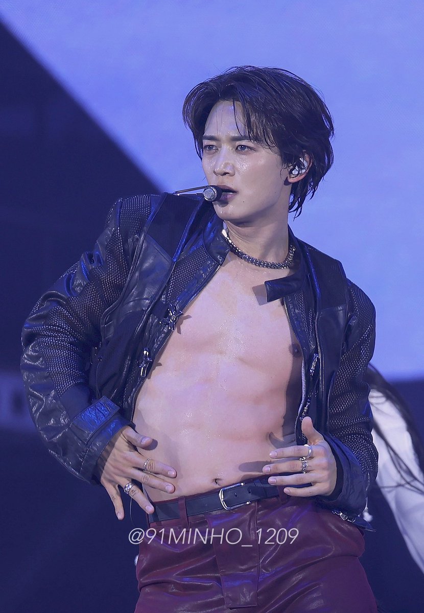 91MINHO_1209's tweet photo. 260531 인버트서콘 민호 #민호 #최민호 https://t.co/48zHyuLVAl
