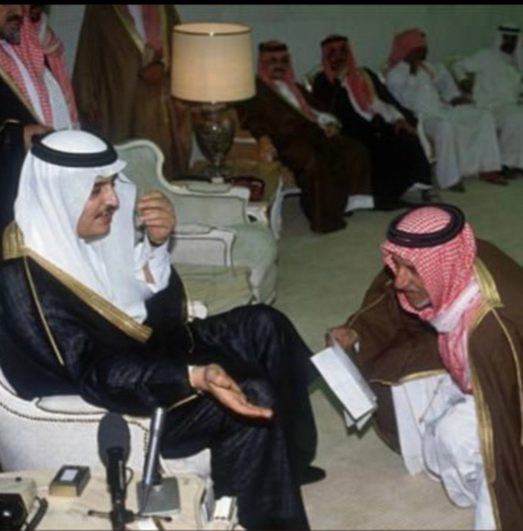 xbehindu's tweet photo. @Eyaaaad الي بالتعلقات https://t.co/ugm0JUlEbr