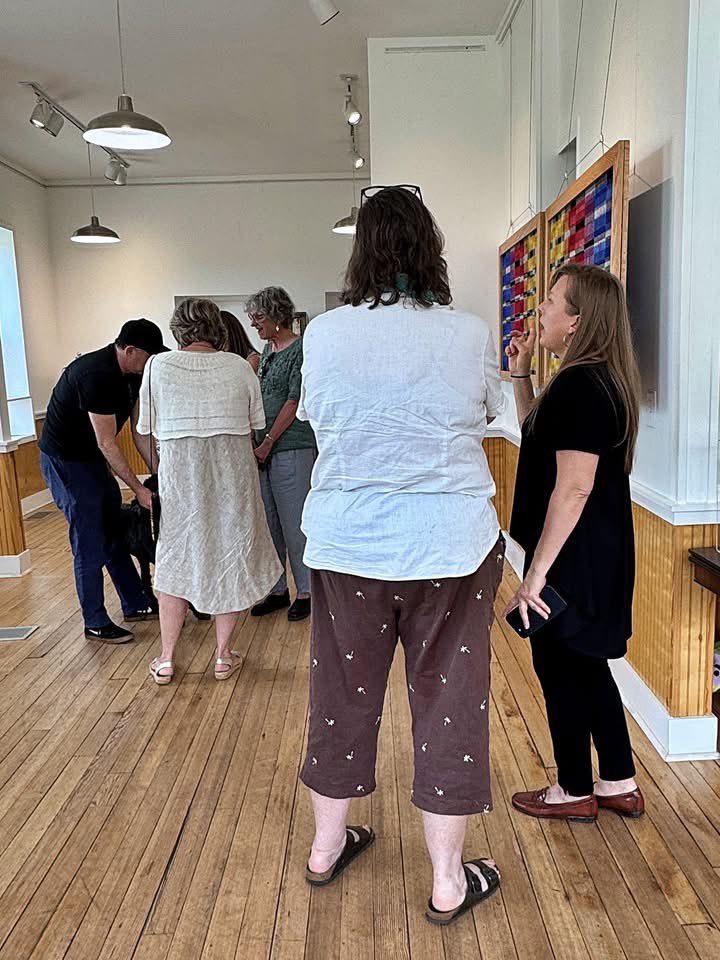 stokesarts's tweet photo. Thank you to everyone who came out for the Meet and Greet this afternoon in the #AppleGallery with artist, #JaneiseHarmon, with #StokesCountyFiberArts. https://t.co/gTkx9ZVmpQ