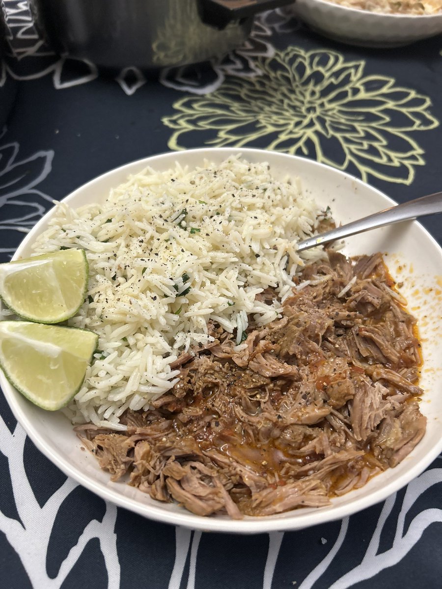 ChrisGotSniped's tweet photo. Cilantro Lime Rice https://t.co/warhMh8Xpo