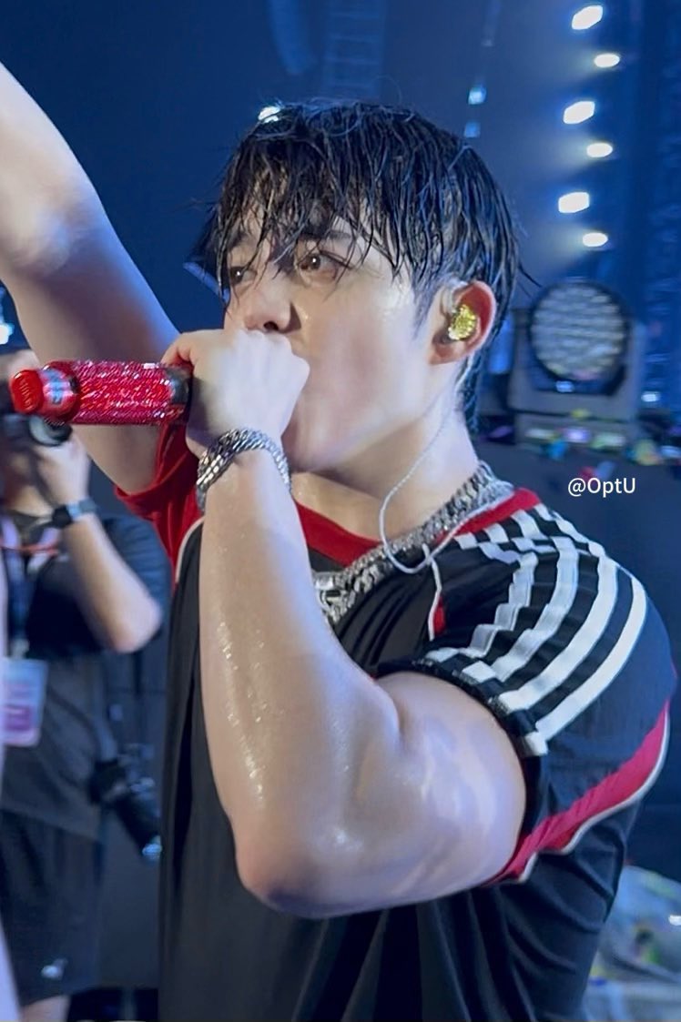 fruitfuloftime's tweet photo. SEUNGCHEOL AHHHHHHH FUCK https://t.co/hClv31cw94