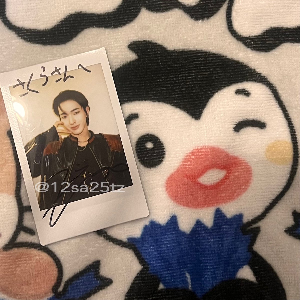 12sa25tz's tweet photo. ずっと避けてた会場CD勢いで初めて買ったら最後の1枚で🥹
メンバーランダムでモヤから頂いた🐧💋 https://t.co/ivQl1LIXoM