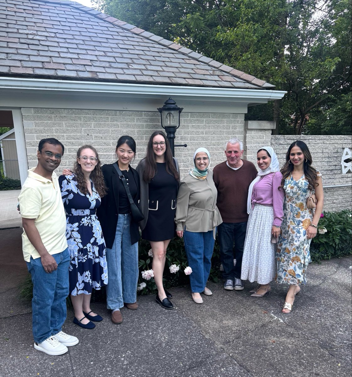 ccf_idfellows's tweet photo. Celebrating our Transplant ID fellow Mayyadah Alabdely’s graduation as she embarks on the next chapter of her career. 🎓 Thank you to Dr. Koval for hosting such a lovely gathering!
#TransplantID #IDFellowship https://t.co/ftIrkix2Xo