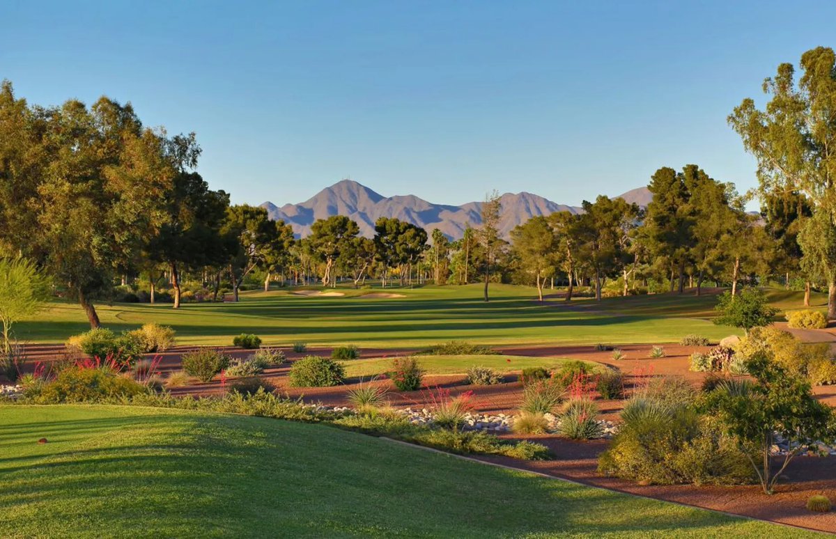 golfnow's tweet photo. Desert-lined fairways. Camelback views. Scottsdale golf at its finest. 🌵

⛳ 18 holes | Par 72 | 7,187 yards
📍 McCormick Ranch Golf Club – Pine Course | Scottsdale, AZ

Book now: https://t.co/KtfGLzGSyf
.
.
.
#golfnow #goplay https://t.co/AReCEnyOWM