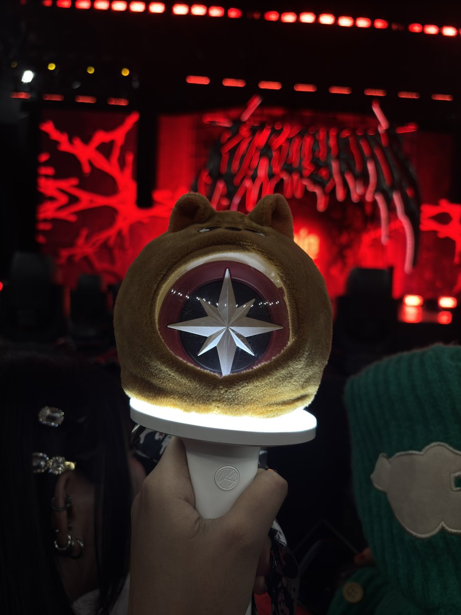 leesangxwon's tweet photo. see you next time <33 and manifesting blood saga https://t.co/PsUuu1loSN