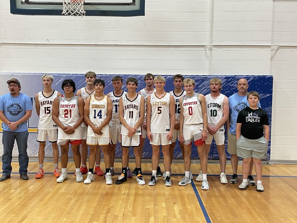 pd_schools's tweet photo. Team pictures from the MAC v. MNAC All-Star game. Way to represent, Coyotes! https://t.co/6ee3JoNATK