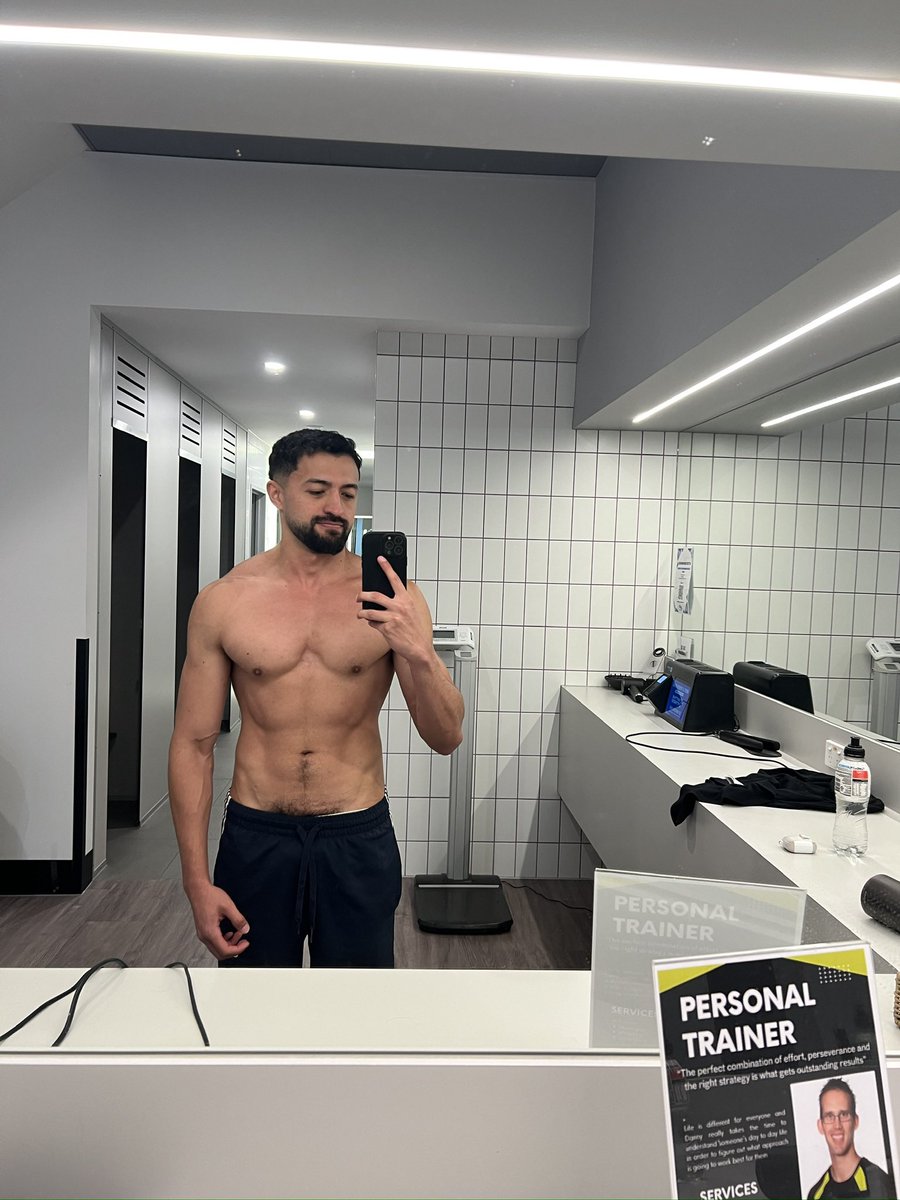 Sebastian tweet media