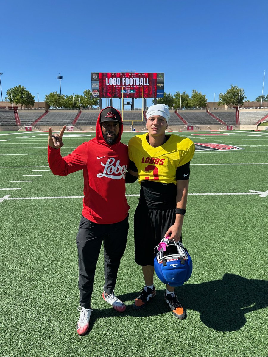 darian5_'s tweet photo. Had a great time @UNMLoboFB camp! Appreciate the the opportunity! @franks_coach @CoachBignell https://t.co/Rfo4XCEuv4
