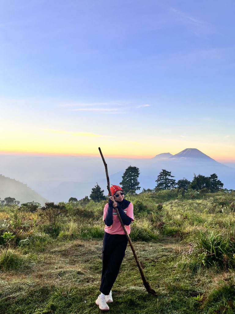 rtnasss's tweet photo. Update kehidupunk senin pagi 🤏🏻 https://t.co/e8kl0ci1kk