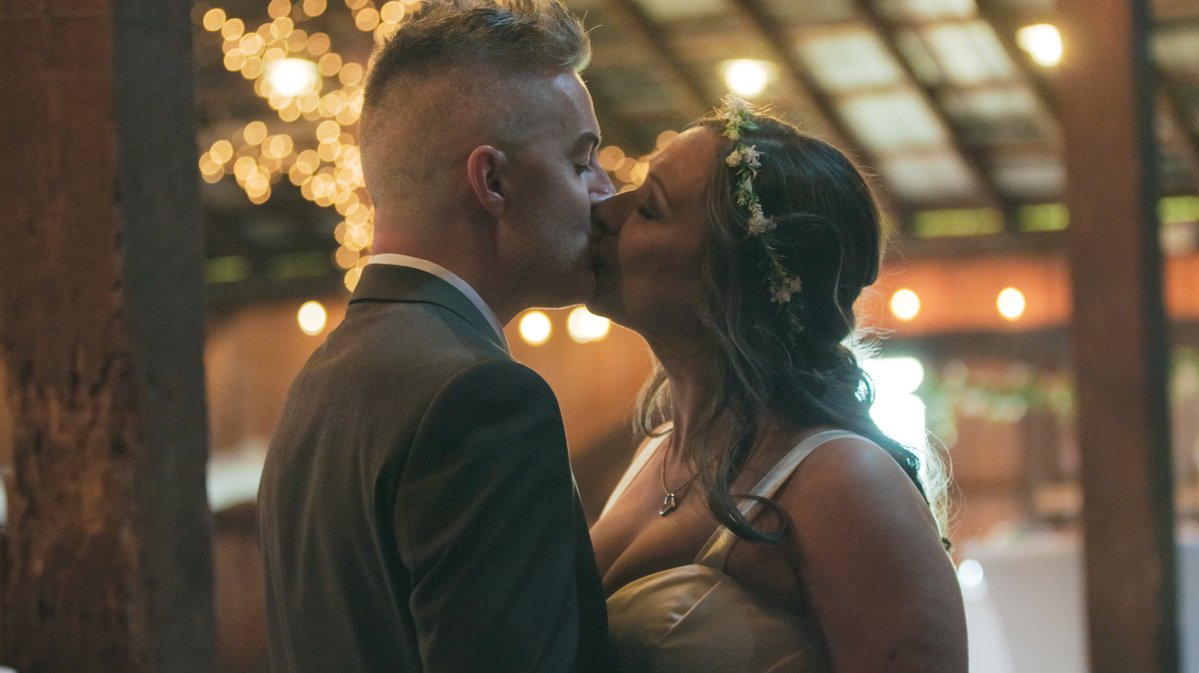 tsidpod's tweet photo. My man, @davevsgoliath1 got hitched up to a real nice lady yesterday! 🖤 https://t.co/UsE4lCzHnf