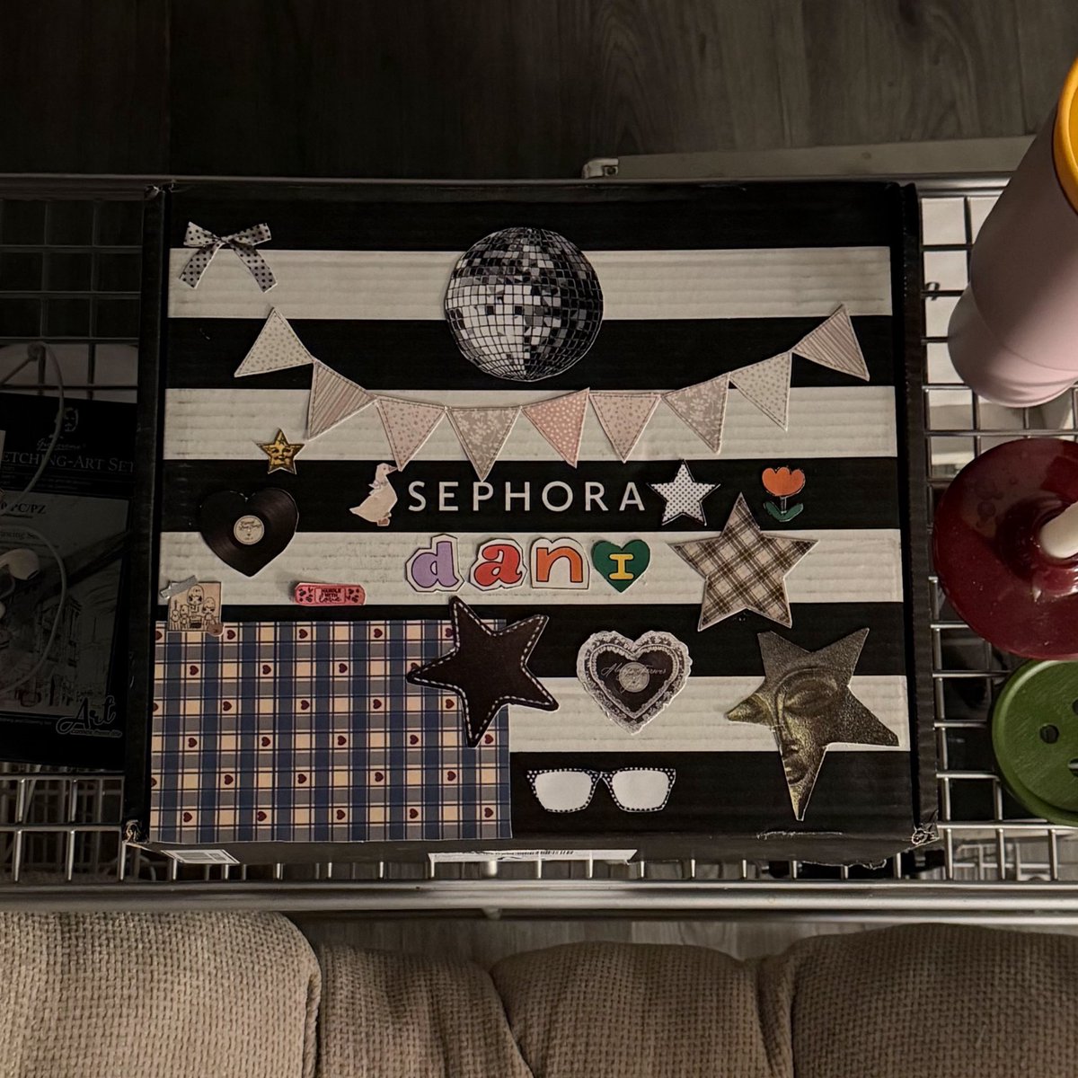 1qww's tweet photo. just a Sephora box until I got involved ✂️📦✨ https://t.co/Sg7riYTPc9