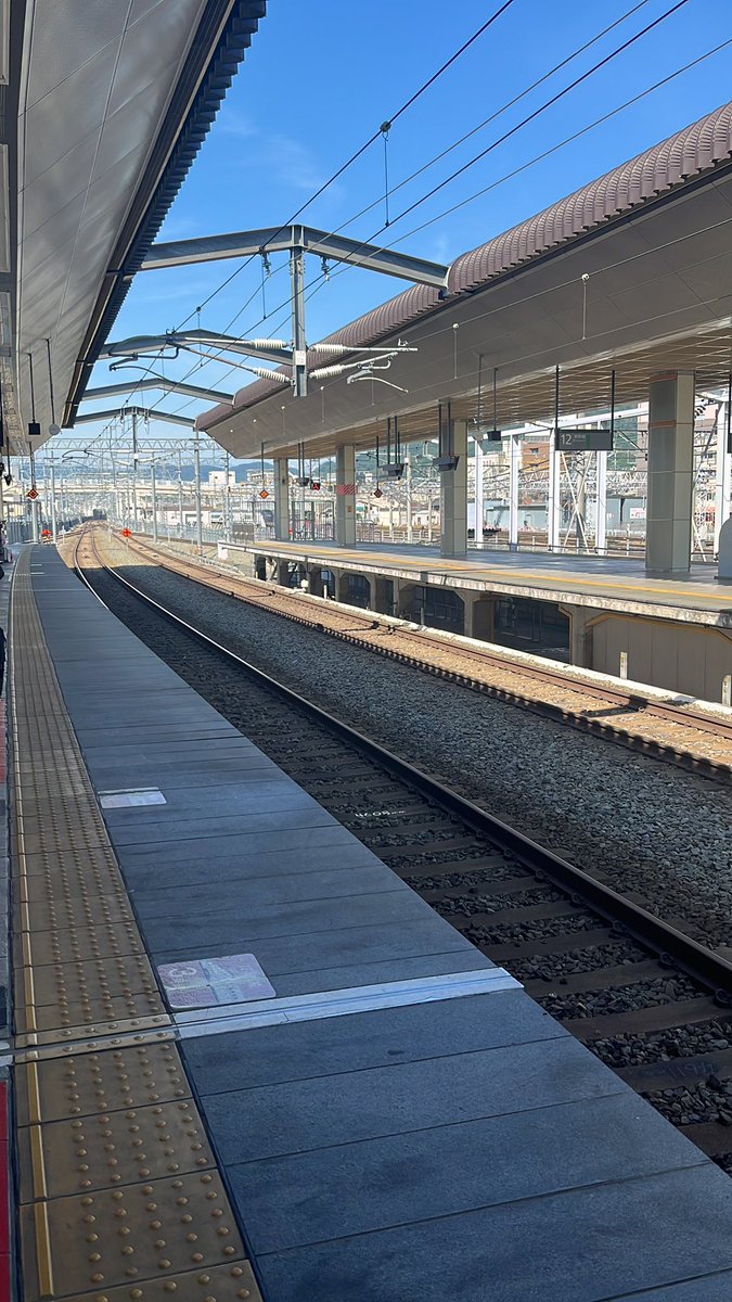 dynam_ZENthuB's tweet photo. おはツッパでございます☀️

日本ダービーの興奮冷めやらぬ中

今日から６月がスタート！

【甲信ダイナム】では

✅ 長野茅野店〜since.2005.6.28〜

✅ 山梨笛吹店〜since.2014.6.21〜

🎂【誕生月間】🎂です！

✅中野店

【設備一新】！

遊技椅子全480台を新しくしました🙇‍♂️

本日も多くのお客様のご来店を
心よりお待ちしております♪♪

※これから出張で東京です🚅

#全ツッパ　
#誕生月間
#長野県ダイナム　#信州
#山梨県ダイナム　#甲州