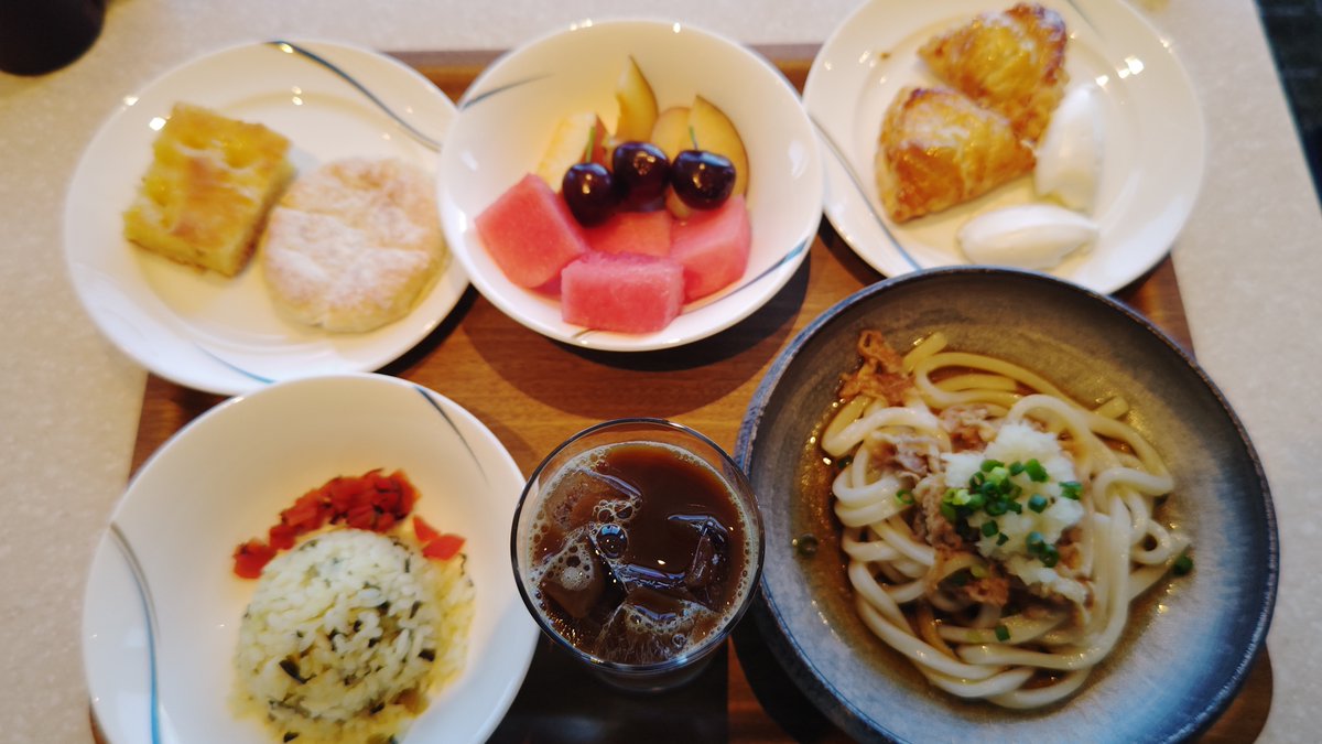 5月31日(UTC-11)のお昼ご飯と下のメニュー 今日は冷やし牛おろしうどん