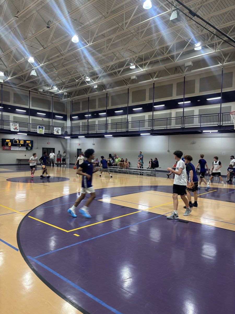 BEASTMBB's tweet photo. Freshmen start the summer leagues off by going 1-1 tonight. 

Played hard tonight on both ends of the floor and good things happen. Plenty of areas to grow and continue to get better! https://t.co/brFLV4GaHN