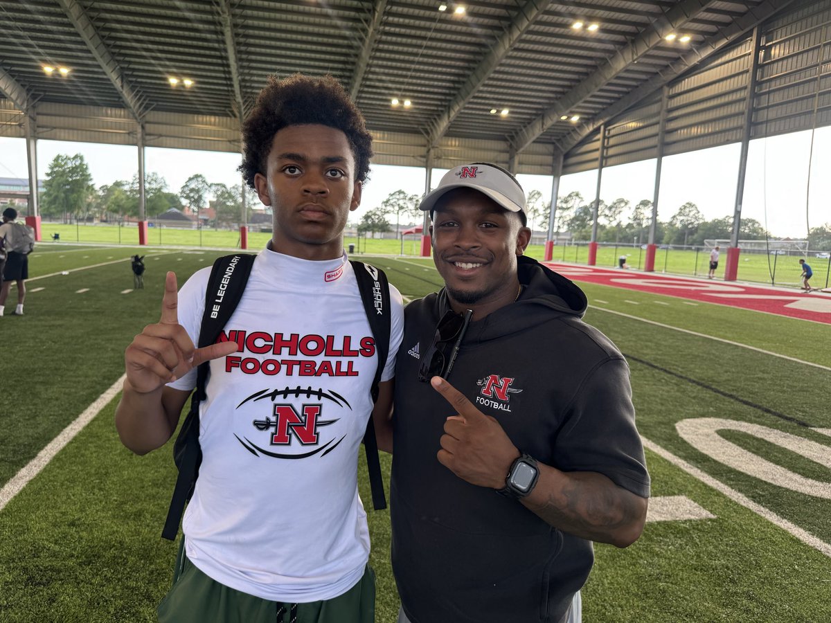 Jamarr17k's tweet photo. Had a great time talking to @DontezByrd https://t.co/hbDlQpr6Ra