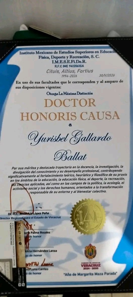 MirbelisCT's tweet photo. Felicidades para el Rector de la Universidad de Ciego de Ávila. #LatirAvileño #CubaMined #1roDeEneroDeVictorias @LuisManuel9522 @neisa_morales @MaraEle08350901 @MtnezIc https://t.co/S512eWaUM8