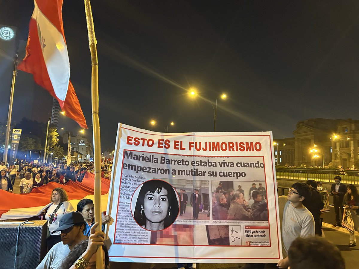 AnarcoPraxis's tweet photo. “Gobernar como lo hizo mi padre”.
#FujimoriNuncaMás 
#FujimorismoNuncaMás 
#KeikoNuncaMás 
#KeikoNoVa #KeikoPresidenta de un pabellón de Santa Mónica. https://t.co/e5u5VSiCM8