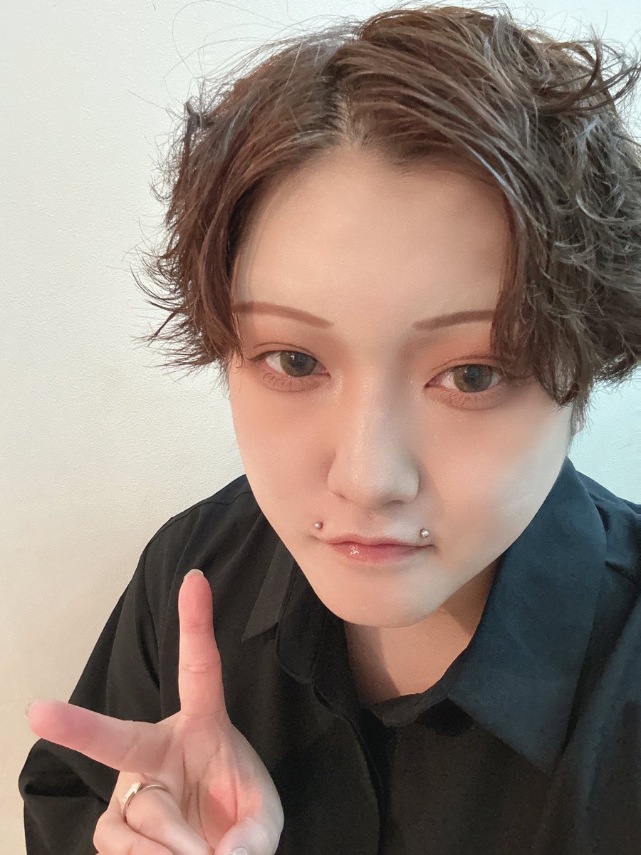 maybe_lucky02's tweet photo. 今日のわち
お仕事メイク🌼*.ﾟ https://t.co/4EpOqkcPEQ